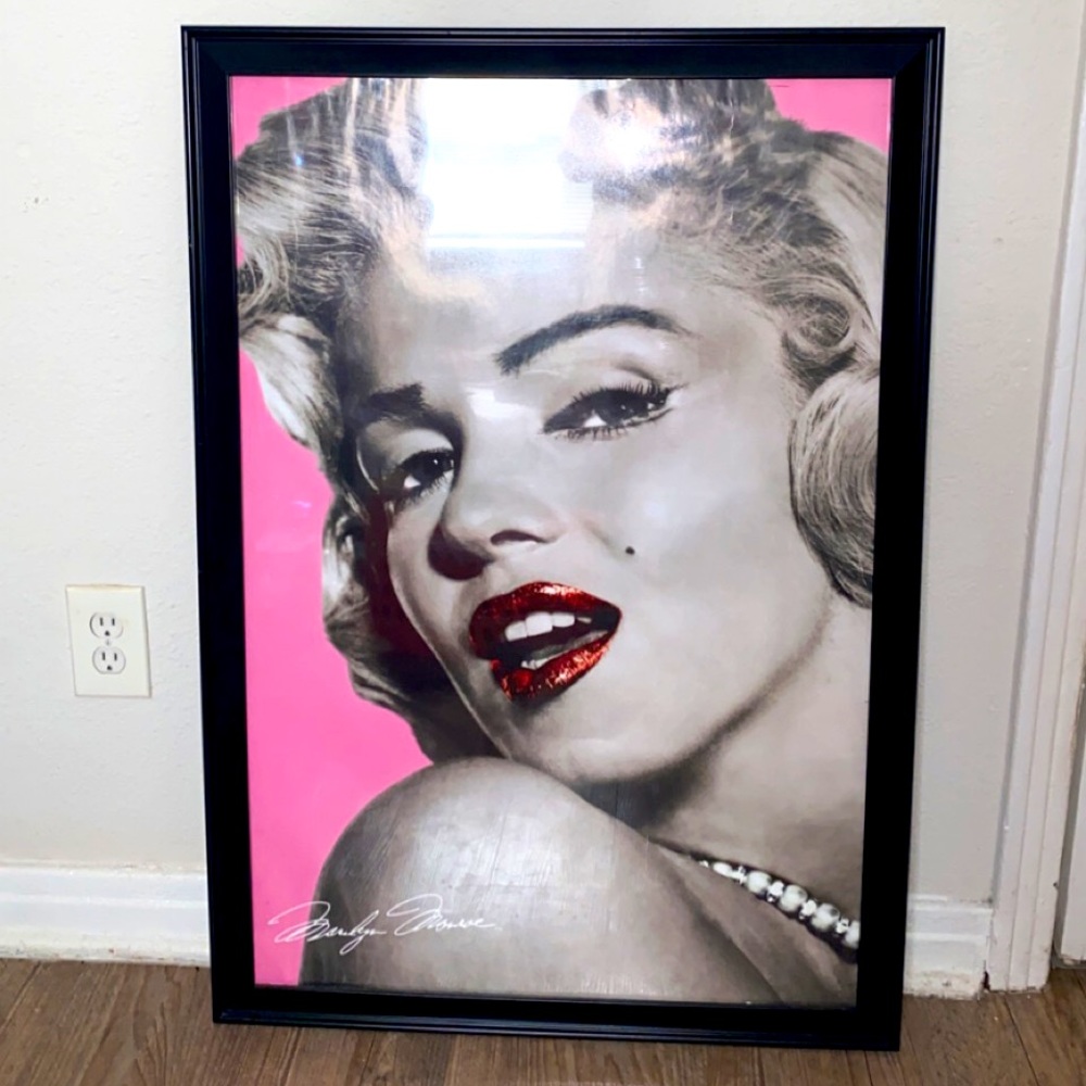Marilyn Monroe frame poster